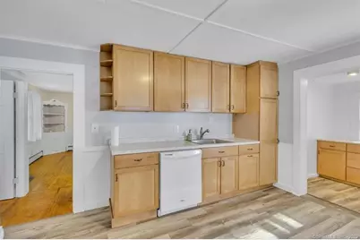 56 Winter Street, Manchester, CT 06040 - Photo 14