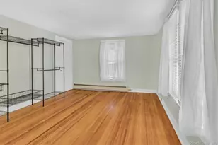 56 Winter St, Manchester, CT 06040 - Photo 16