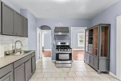 1105 North Main Street #1, Waterbury, CT 06704 - Photo 2