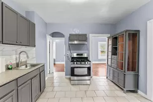 1105 N Main St, Waterbury, CT 06704 - Photo 2