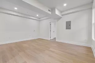 1546 Chapel St, New Haven, CT 06511 - Photo 4
