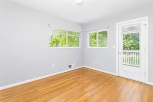 5 Wakerobin Rd, Norwalk, CT 06851 - Photo 16