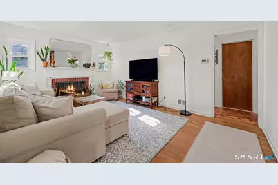 27 Lund Avenue, Stamford, CT 06907 - Photo 6
