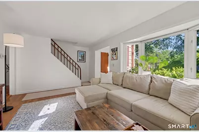 27 Lund Avenue, Stamford, CT 06907 - Photo 8