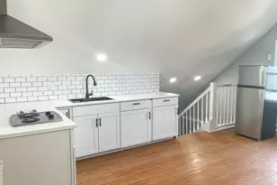 29 Wilson St, Stamford, CT 06902 - Photo 2