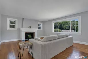 30 Crest St, New London, CT 06320 - Photo 6