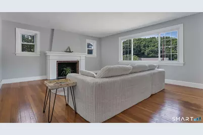 30 Crest Street, New London, CT 06320 - Photo 8