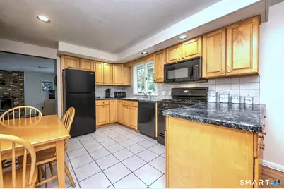 126 Ardmore Road, Milford, CT 06461 - Photo 10