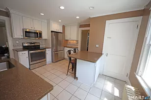 68 Campfield Rd, Manchester, CT 06040 - Photo 6