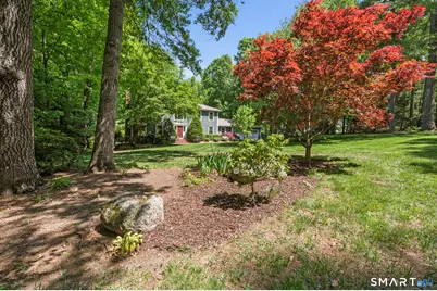 82 Beverly Drive, Avon, CT 06001 - Photo 2