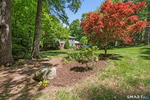 82 Beverly Dr, Avon, CT 06001 - Photo 2