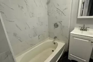 196 Park St, Hartford, CT 06106 - Photo 8