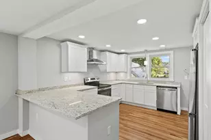 16 School St, New London, CT 06320 - Photo 2