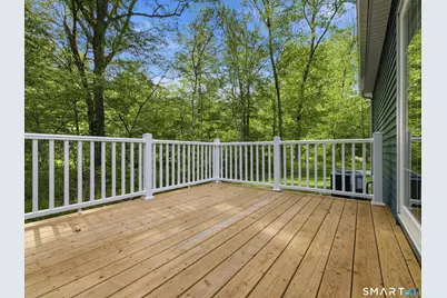 238 Simpson Lane, Montville, CT 06370 - Photo 10