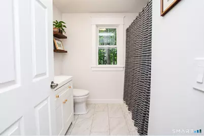 26 Crescent Way, Simsbury, CT 06070 - Photo 18