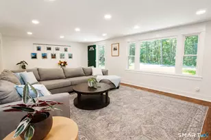 26 Crescent Way, Simsbury, CT 06070 - Photo 4