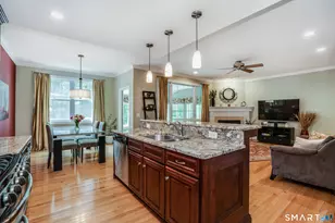 72 Bridlewood Ln, Vernon, CT 06066 - Photo 10