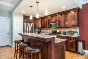 72 Bridlewood Ln, Vernon, CT 06066 - Photo 8
