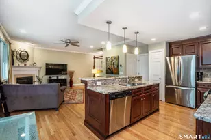 72 Bridlewood Ln, Vernon, CT 06066 - Photo 6