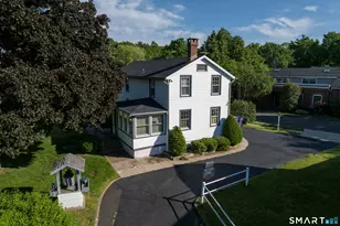 208 Boston St, Guilford, CT 06437 - Photo 2