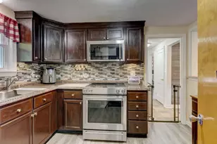 839 Center St, Manchester, CT 06040 - Photo 18