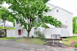 12 Deerwood Ln, Waterbury, CT 06704 - Photo 2