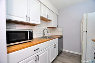 12 Deerwood Ln, Waterbury, CT 06704 - Photo 14