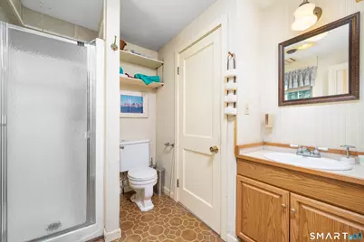29 South Main Street, Windsor Locks, CT 06096 - Photo 20