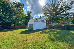 84 Sunnyridge Ave, Fairfield, CT 06824 - Photo 16