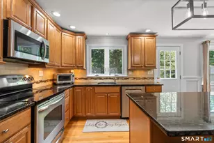 180 Tom Swamp Rd, Hamden, CT 06518 - Photo 8
