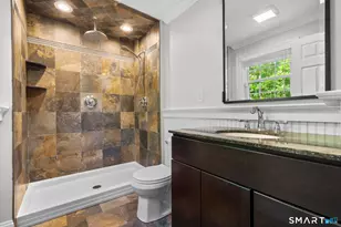 180 Tom Swamp Rd, Hamden, CT 06518 - Photo 20