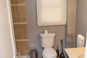 34 Selldan St, West Hartford, CT 06110 - Photo 26