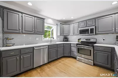131 Hanover Road, Newtown, CT 06470 - Photo 6