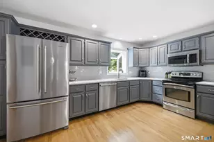 131 Hanover Rd, Newtown, CT 06470 - Photo 8