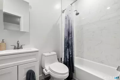682 Whitney Avenue, New Haven, CT 06511 - Photo 22