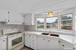 15 Broadway N, Westbrook, CT 06498 - Photo 4