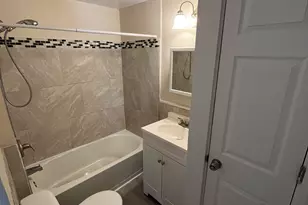 33 Dewey St, New Britain, CT 06051 - Photo 6