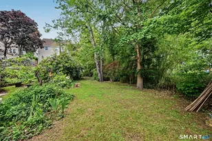 83 Columbus Pl, Stamford, CT 06907 - Photo 30