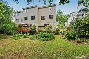 83 Columbus Pl, Stamford, CT 06907 - Photo 28