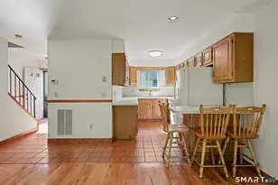 83 Columbus Pl, Stamford, CT 06907 - Photo 12