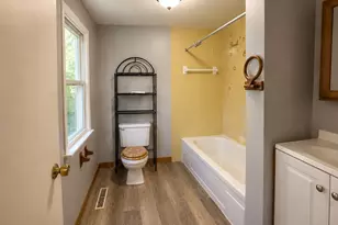 17 City Mills Ln, Waterbury, CT 06704 - Photo 10
