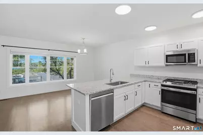 301 Harbour Close #102, New Haven, CT 06519 - Photo 10
