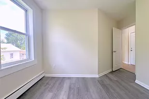 28 Sexton St, New Britain, CT 06051 - Photo 8