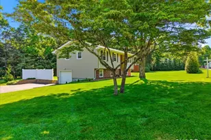 7 Cherry Ln, Bozrah, CT 06334 - Photo 2