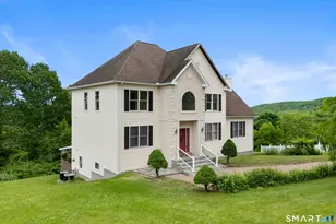 77 Graham Ridge Rd, Naugatuck, CT 06770 - Photo 2