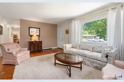 9 Stanton Road, North Haven, CT 06473 - Photo 4