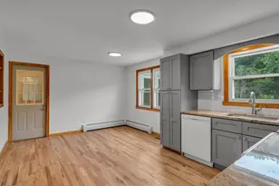 3 Carmen St, East Haven, CT 06512 - Photo 6