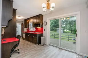 22 Terry Plains Rd, Bloomfield, CT 06002 - Photo 16