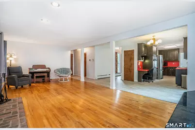 22 Terry Plains Road, Bloomfield, CT 06002 - Photo 8