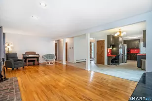 22 Terry Plains Rd, Bloomfield, CT 06002 - Photo 8